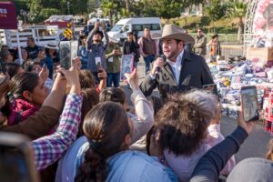  Celebra Ismael Burgueño a las mamás tijuanenses con el concierto de Capitanes de Ojinaga   