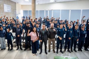  Entrega presidente municipal instrumentos a la Banda de música de la Policía Juvenil de Tijuana