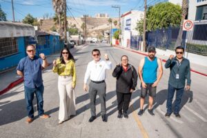  Reconstruye Gobierno de Tijuana calle Miguel Hidalgo en la colonia La Gloria con concreto hidráulico   
