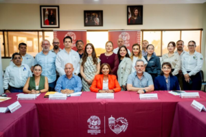  Toma Claudia Agatón protesta a Gabriela Herrera como titular de Proturismo