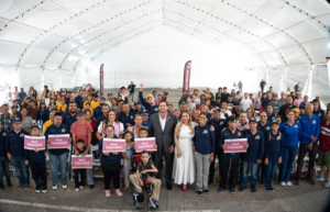  Entrega Ismael Burgueño 200 vales para calzado a niñas y niños con discapacidad